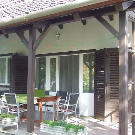 Three-bedroom Holiday In
