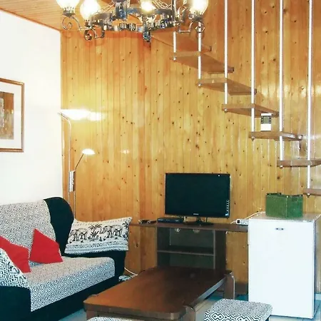 Three-bedroom Holiday In * Balatonfenyves